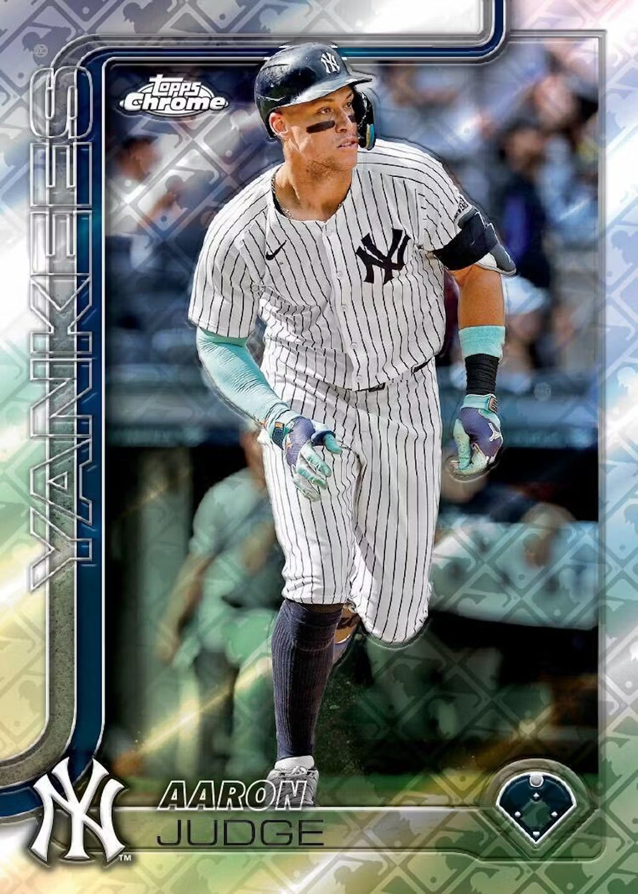 2025 Topps Chrome Baseball Logofractor Edition Mega Box - VGMX