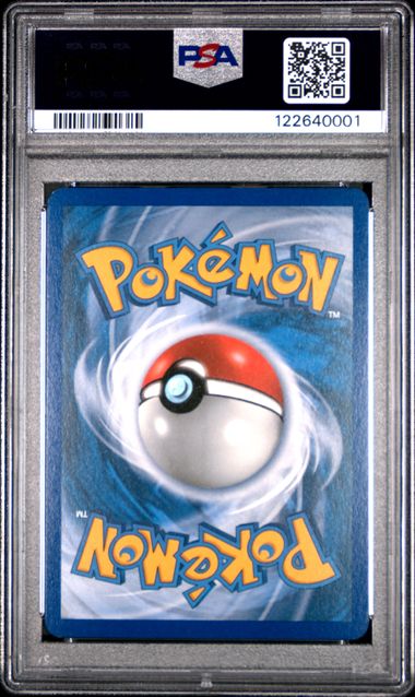 Pokemon: Machamp 95/102 - Triumphant - PSA 8 - VGMX